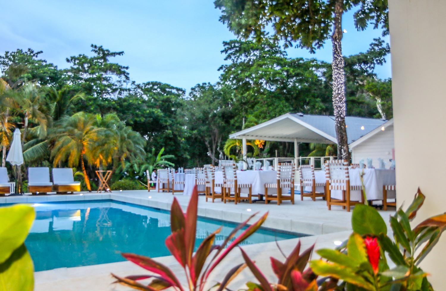 Luna Beach Luxury Boutique Beach Front Resort Jobs Bight Ngoại thất bức ảnh